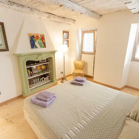 La Casetta Delle Ragazze Ribelli Trarego