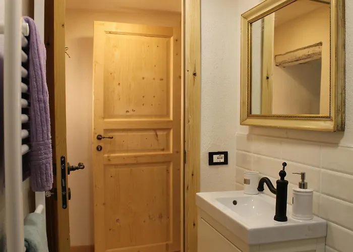 La Casetta Delle Ragazze Ribelli Pensionat Trarego