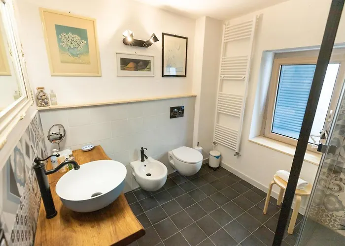 La Casetta Delle Ragazze Ribelli 3*