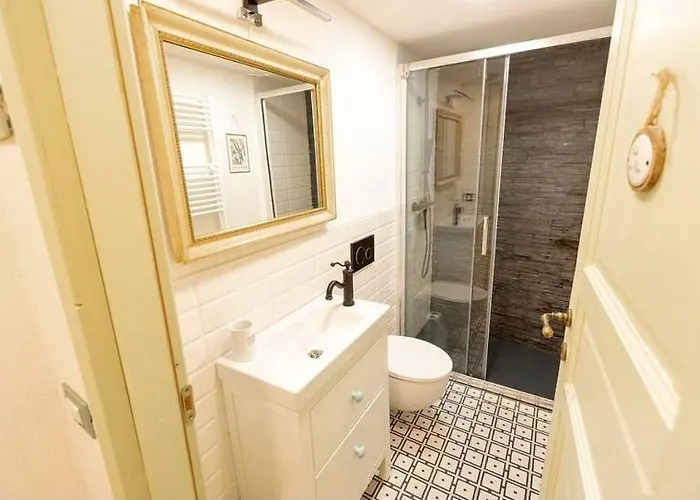 La Casetta Delle Ragazze Ribelli 게스트하우스 트라레고