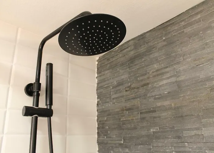 La Casetta Delle Ragazze Ribelli بيت ضيافة